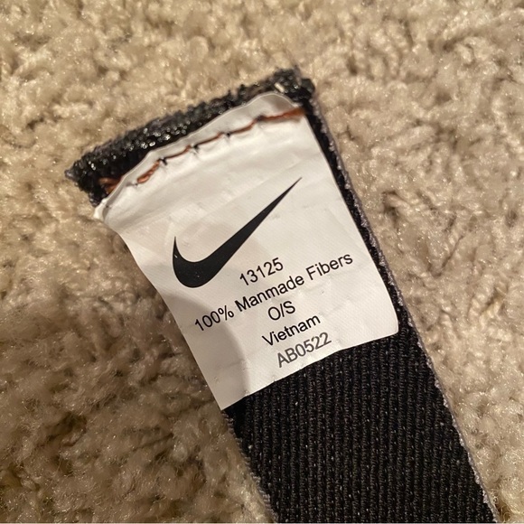 Nike Woven Reversible Belt One Size Black / Gray - Picture 3 of 6